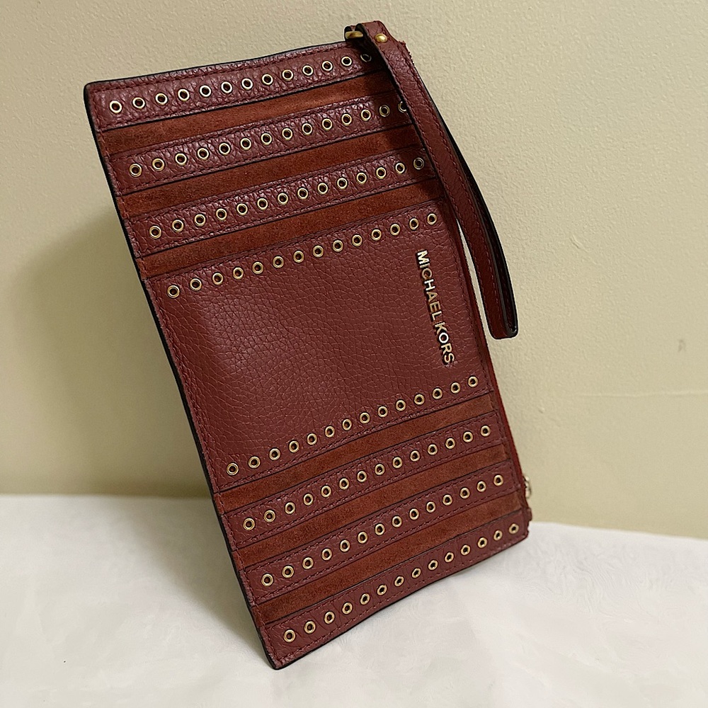 MICHAEL Michael Kors Brooklyn Grommet Medium Wristlet